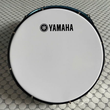 Tambourine Yamaha MT4 màu trắng sữa