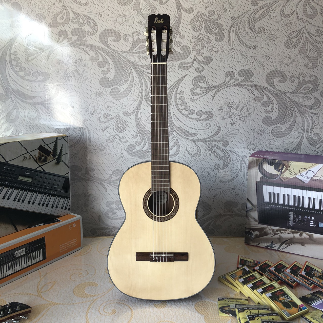 Đàn Guitar Classic Linas LC100