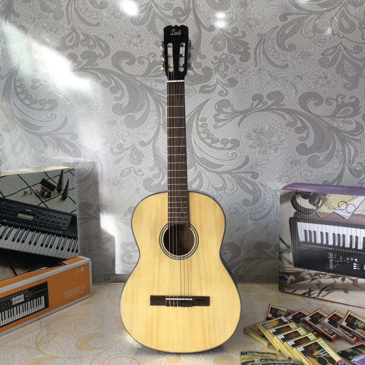 Guitar Classic Linas LC70EQ