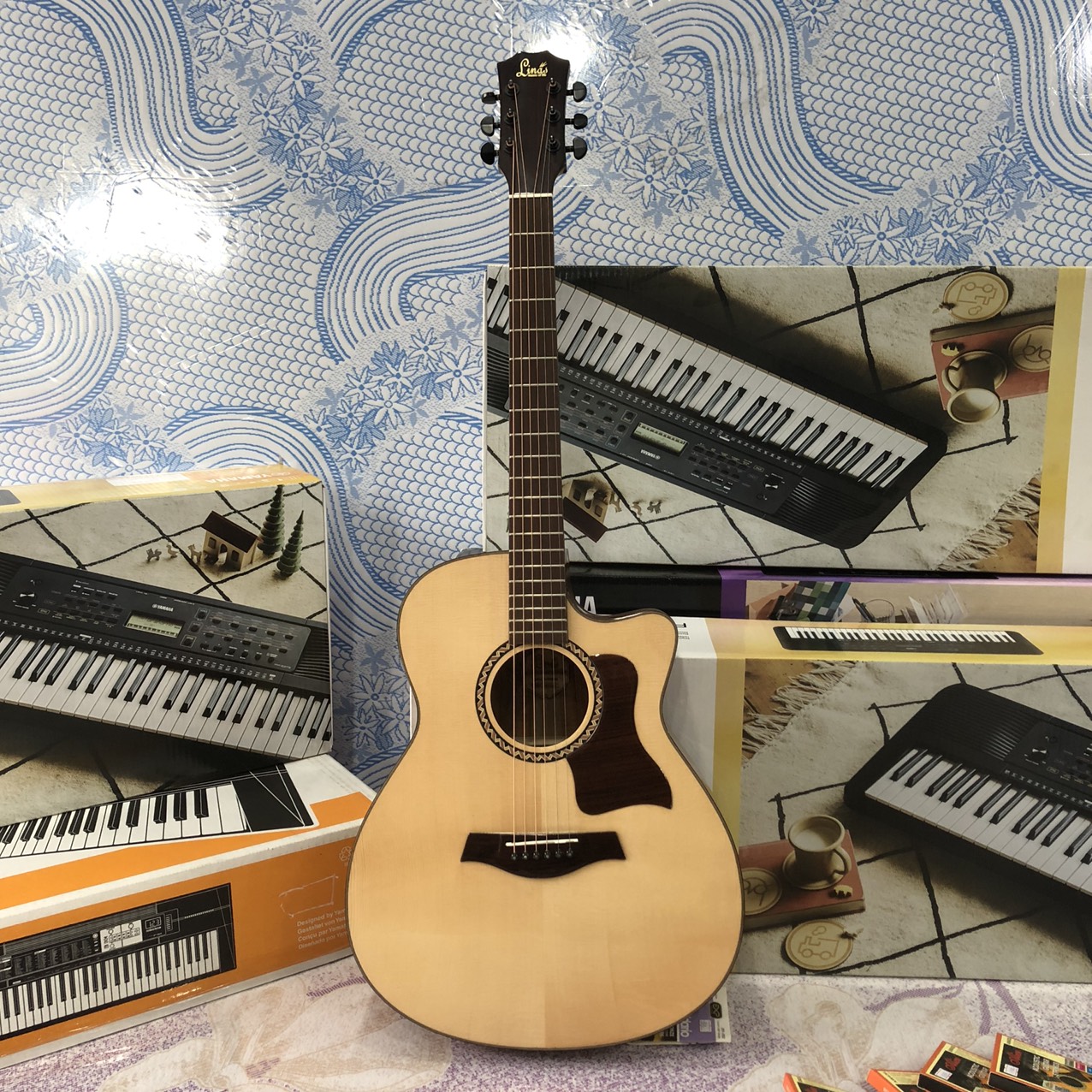 Đàn Guitar Acoustic Linas L400EQ